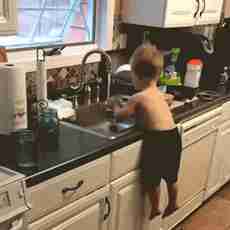 妹子，你这是裤子还是裙子啊？太有个性了，上街回头率百分百！