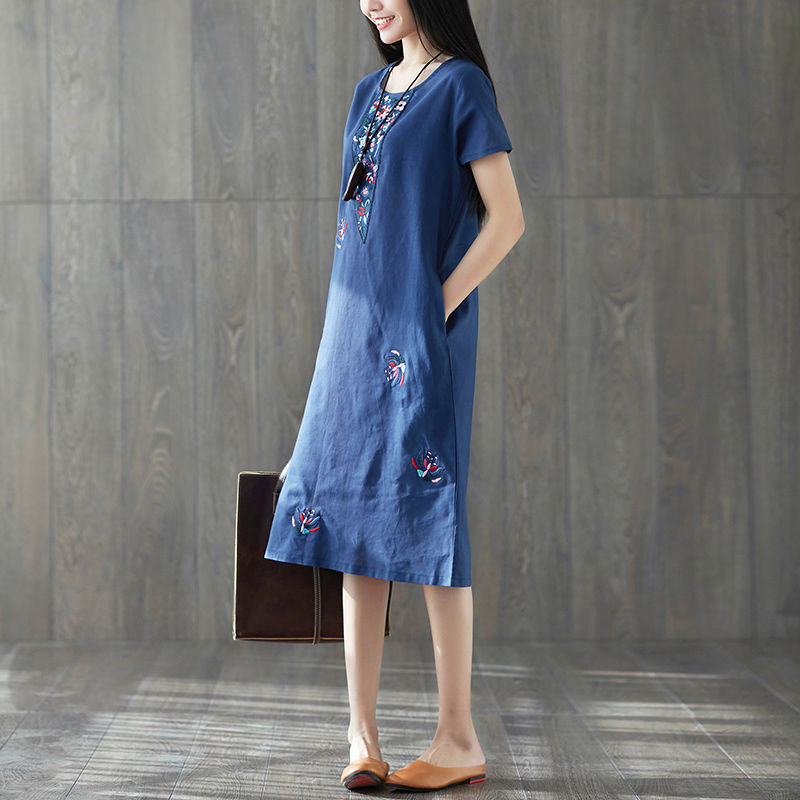 终于盼到工资到账了!期待好久的裙子，显嫩百搭，美的怦然心动