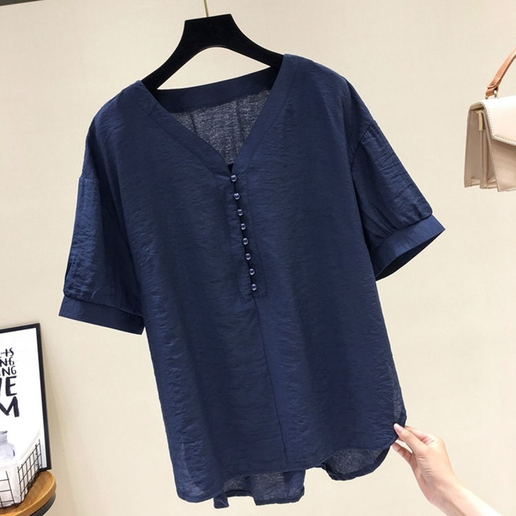 70后女人若不差钱，建议穿这小衫+棉麻裤，美的让男人挪不开眼