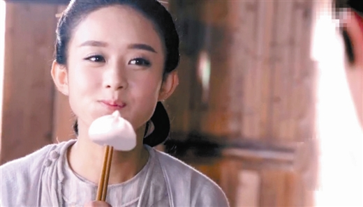 明星的假吃,baby靠错位,关晓彤假的离谱,而她的假吃最受好评