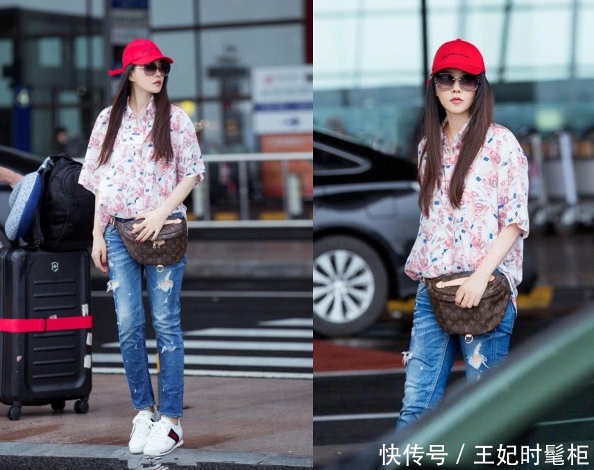 伊能静穿花衬衫出门，搭配牛仔裤显嫩20岁不止，网友：真有49岁吗