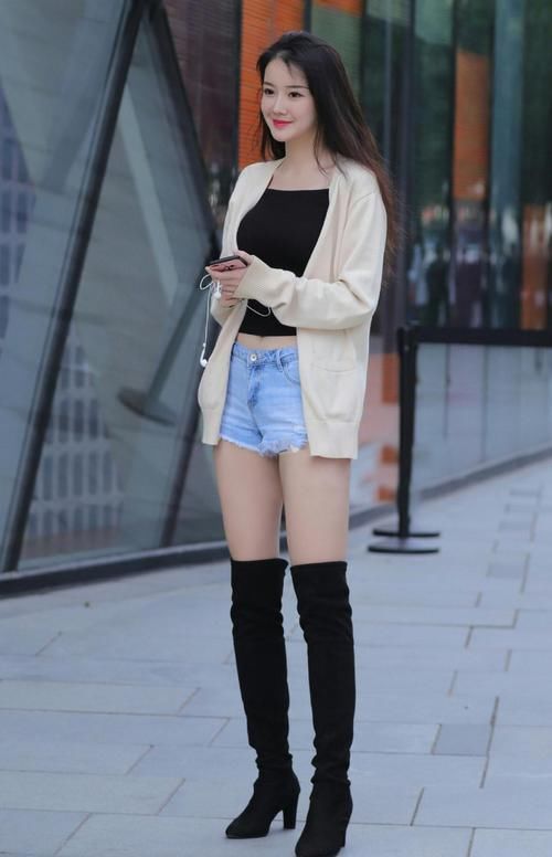  靴子|200块钱的靴子，被妹子穿出2万的感觉，谁叫人家好看呢