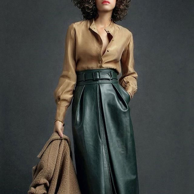 过40岁女人，若是经济允许，学下面穿欧货裙+裸鞋，巨显瘦高美