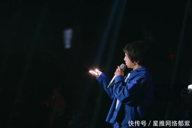 音乐■“音乐疯子”华晨宇，舞台上的他，像是一只“脱缰的野马”