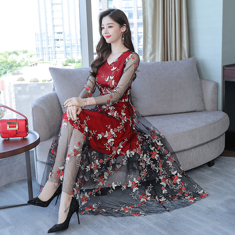 等我有钱了，绝不在家穿短裤!学下面女人这样，紧身又迷人