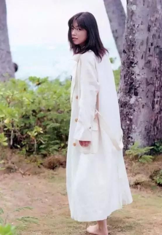 看完80、90年代的日本时尚，美的让我想穿越时光……