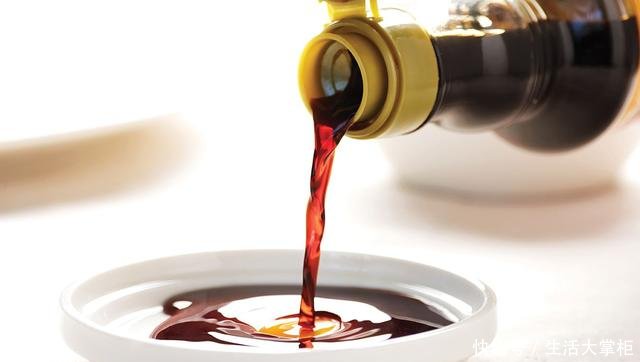 传言酱油是用头发做的？到底是真是假，养生专家终于说清了真相！