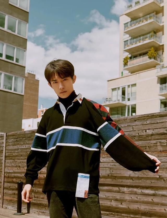  『好看』春季卫衣如何搭配才好看？我怕你看完，追着问我要链接！