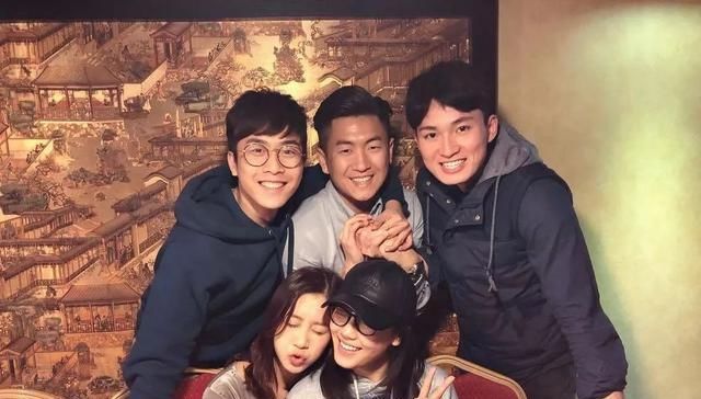  [爱回家之开]他入行仅四年就获4项大奖提名，未来TVB最值得期待的男星是他