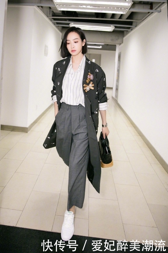 宋茜咋就这么厉害呢？阔腿裤都能穿成裙子，看得我都糊涂了！