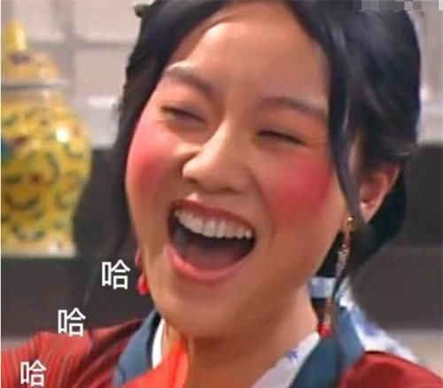 「定妆喷雾」戴口罩到底要怎么化妆?画多了怕毁脸画少了不够美
