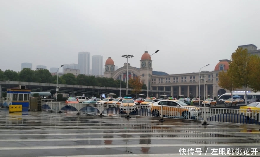 取名最“混乱”的城市，9个车站名字不统一，游客常怀疑买错票