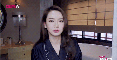 戚薇化身美妆博主,快看看她用了哪些硬生生的干货!