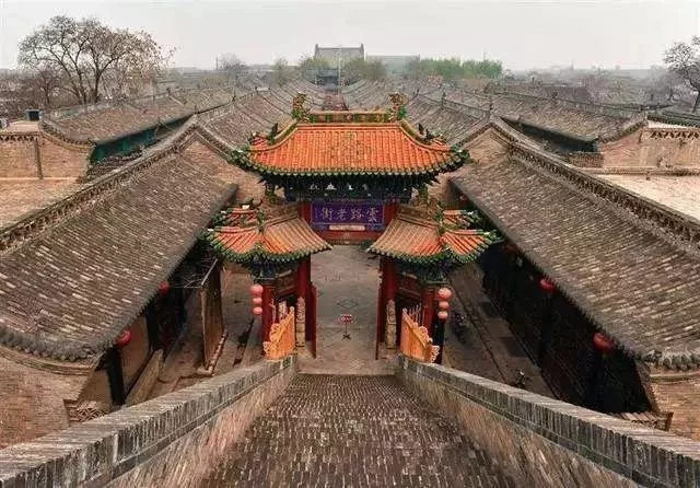 我们去这些神仙美地打卡,赏山川湖泊,漫步幽静古镇【2020热门旅游景点】
