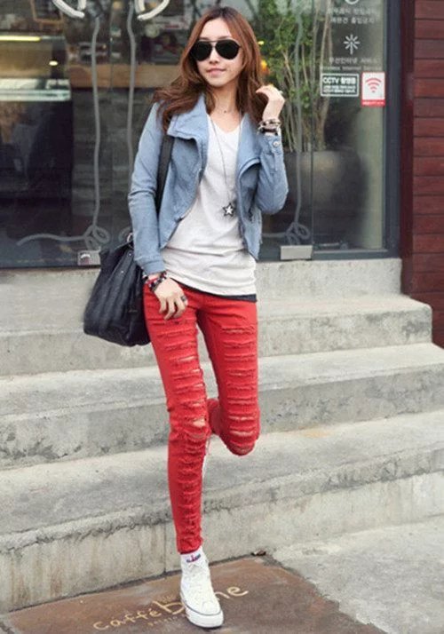 街拍：图1这破洞裤也破得太夸张了吧？图2欧美辣妈，裙装秀身材！