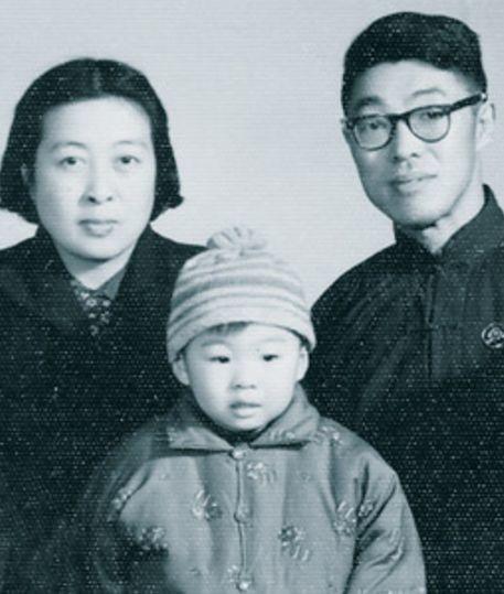 于丹“背后”的男人:在她跌落神坛的日子里,默默付出不离不弃!