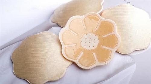 七夕聚会穿小礼服要如何穿内衣,几点建议教你如何挑选内衣!