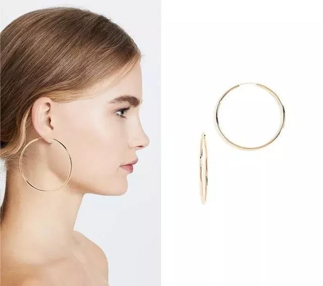 好看的配饰那么多，为啥时装精们都在戴这款？