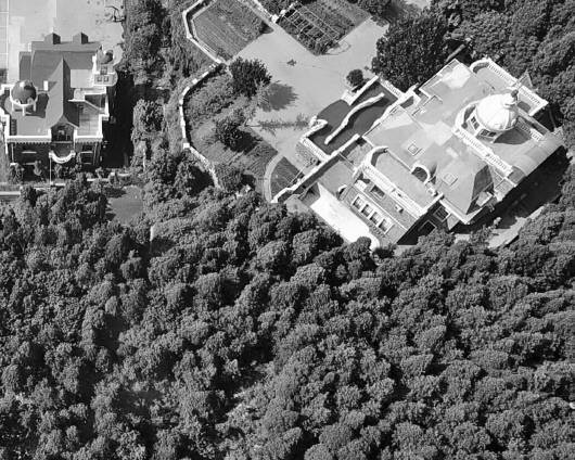 济南大白宫被拆 违建房主是谁？