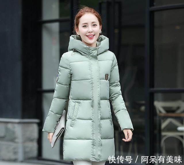 #时髦#年底羽绒服大促!原价一千多,现价仅一百,时髦又保暖,抢疯了