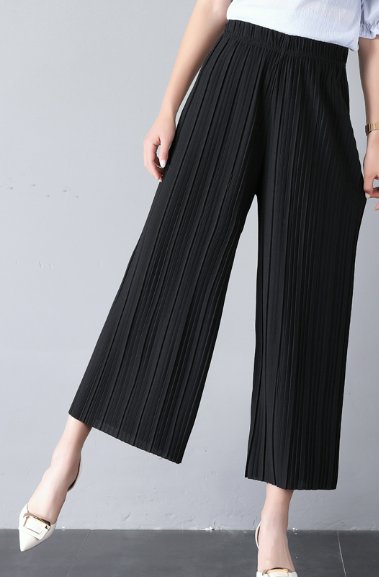 32-49岁女人，即使再漂亮也别穿牛仔裤，时髦的阔腿裤，才美