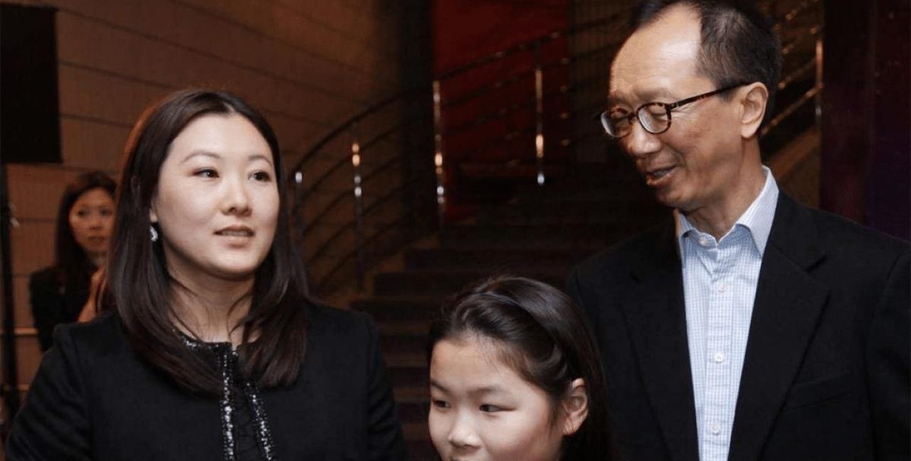  国家■41岁伏明霞太拼了！婚后5年连生3子，如今老公近70岁仍想要4胎
