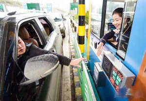  #调整#交通部新规9月1日起，不论私家车和货车，一律调整收费标