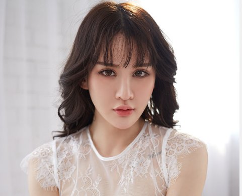 法国女人在家穿的睡衣，美得一个比一个迷人，让人大开眼界