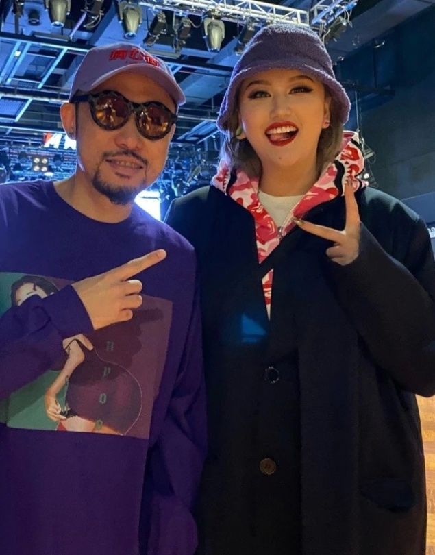  『穿搭』赤木刚宪不止200斤吧？竟能把阔腿裤裤穿成紧身款，我服了！