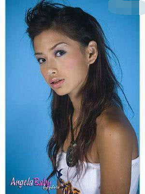 长得美就可以不顾发型?赵丽颖非主流,一人好似一月没洗头!