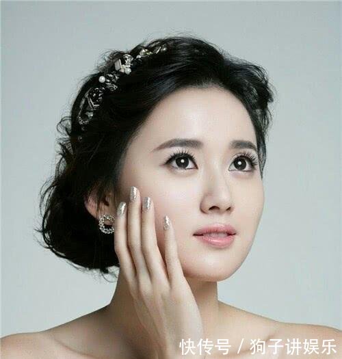 一向清纯的江铠同拍摄一组《男人装》火力全开, 网友: 差点认不出