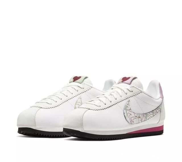 #Nike#球鞋丨有情人节内味了,Nike SWOOSH 击穿你的心