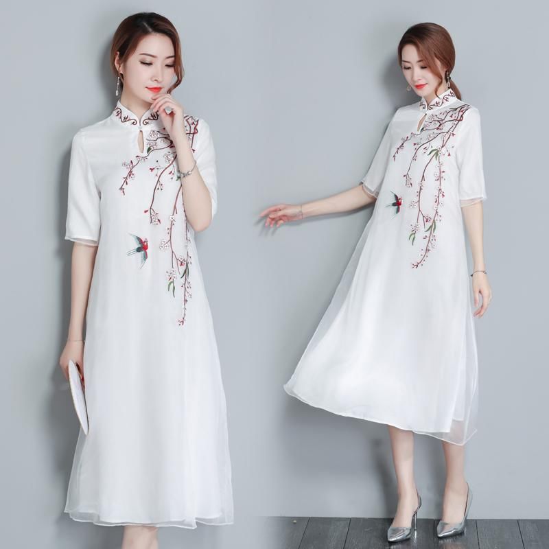 谁说 “东方女人”不穿旗袍!瞧下图女人穿旗袍，穿一次就爱上