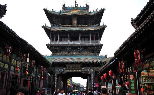 这座古城当年差点被拆了，因没钱而暂停，现在旅游年收入150亿