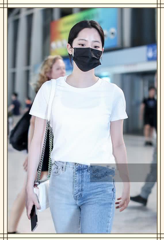 宋祖儿的腿太好看，但同一条牛仔裤欧阳娜娜穿，网友：这是少女腿