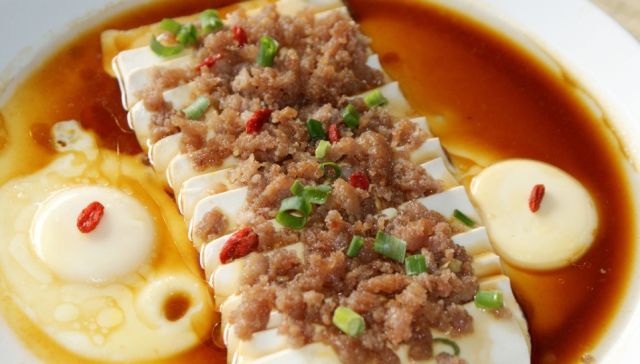  『内酯豆腐』豆腐与鸡蛋的完美融合，嫩滑爽口，百吃不腻，让你吃了还想吃