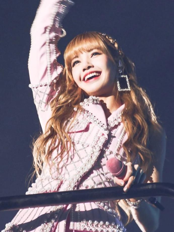 #跳舞#“男女通吃”的Lisa到底练了什么秘籍？我P都不敢这么P