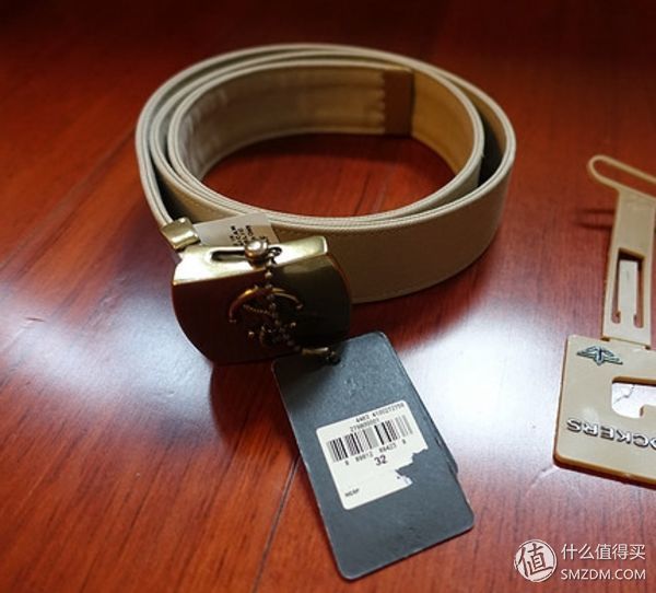 日常穿着携带，男士腰带的选择
