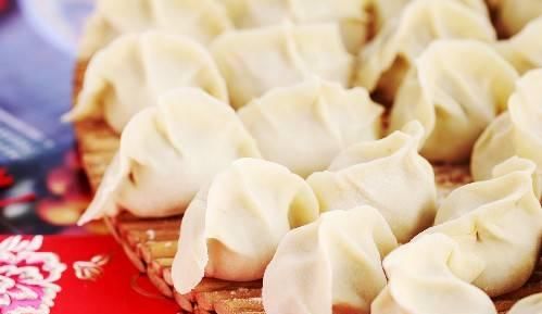  「软嫩」爱吃水饺的注意了！水饺馅里加些这个饺子喷香软嫩多汁！