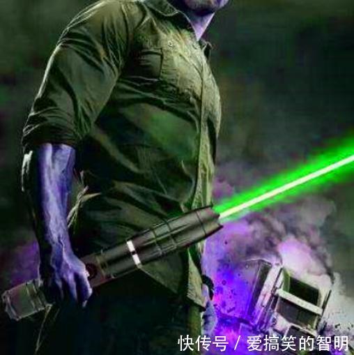 义乌又出一手电，也叫“防狼手电”，比弹弓厉害百倍，才2包烟钱