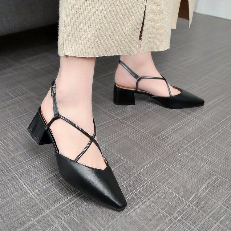 难以置信!老婆穿上这罗马鞋竟比穿高跟鞋更高雅，美的让人咂舌