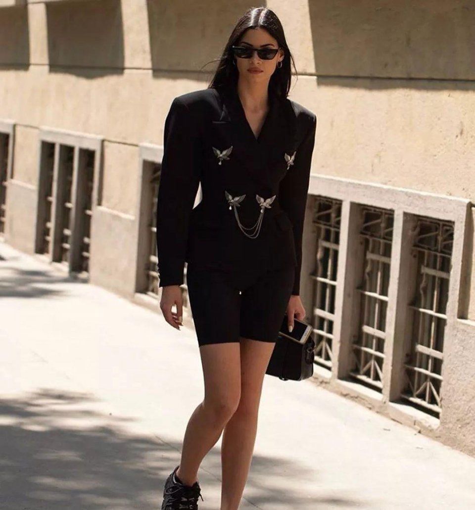 穿卡戴珊同款“骑行裤”上班的那位搭配师，来我办公室一下!