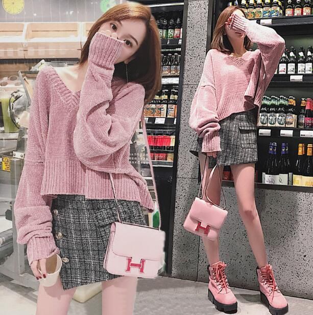别再穿打底裤了，穿上新出炉的“毛衣裙”去逛街，保证回头率满满