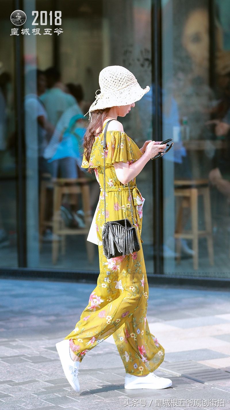 街拍:北京最潮的时尚朝圣地，这里聚集北京最潮的年轻人