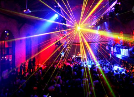 就夜不归宿,我带老公替妹出气,一推门我气得牙疼