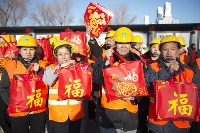  「安装」“中建一局安装号”连续三年春运护送工友回家