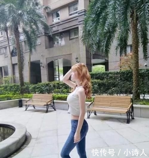「尽显」千丝万缕的牛仔裤,魅力又时尚,尽显动人之美,网友:真漂亮