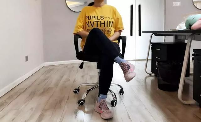 25岁的你,腿还没人家51岁的周慧敏好看!