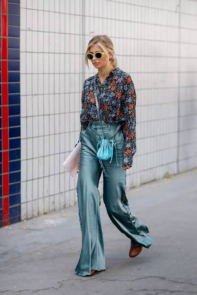 平胸女孩穿衣服简直太美了!那大胸姑娘到底该怎么办?