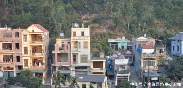  「子民」越南的房子很“苗条”, 每层仅一个房间, 可世代相传永